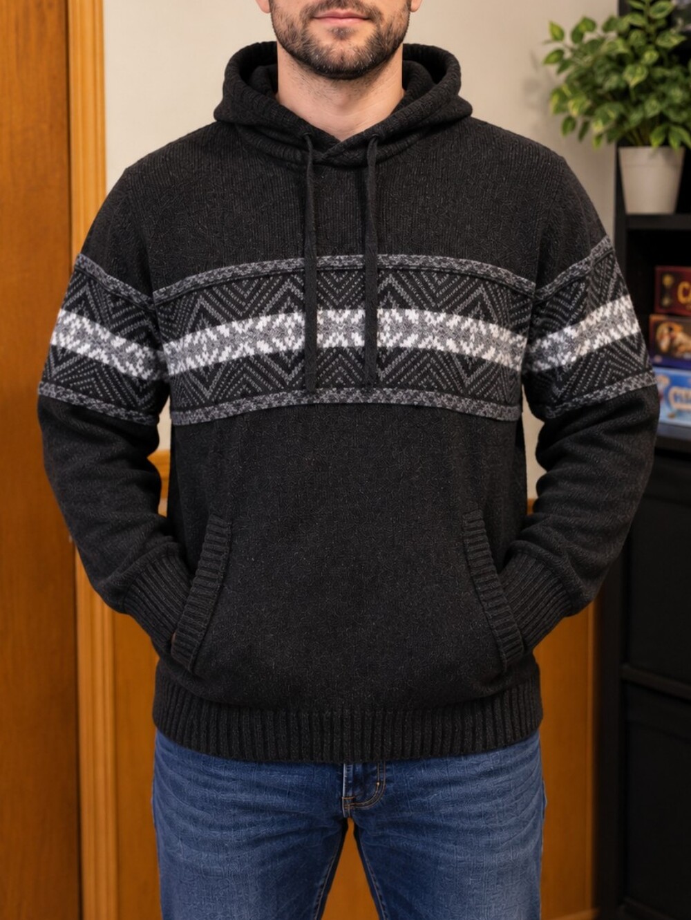 Size L American eagle knitted pullover hoodie
